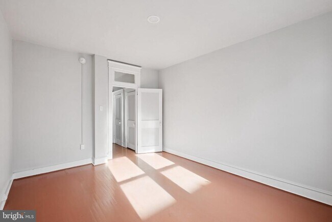 Building Photo - 7250 Chestnut St