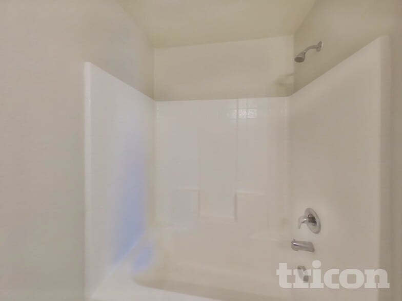 Building Photo - 5632 McClelland St