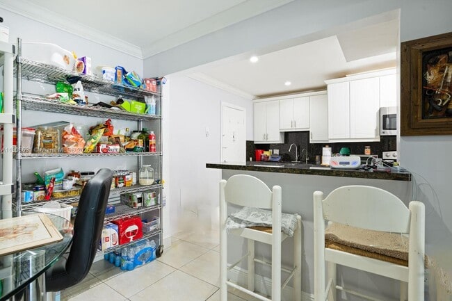 Building Photo - 7401 SW 82nd St