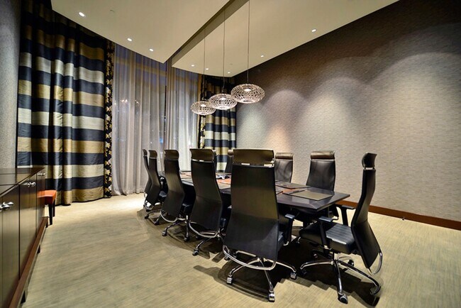 Building Photo - Waldorf Astoria 2711-City/Mtn views from t...