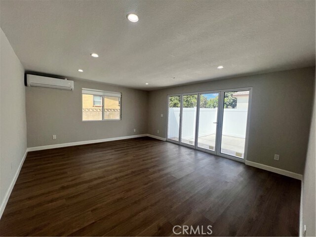 Building Photo - 15785 Stanbrook Dr