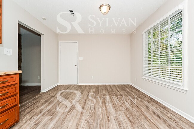 Building Photo - Welcome to your new Ellenwood haven!