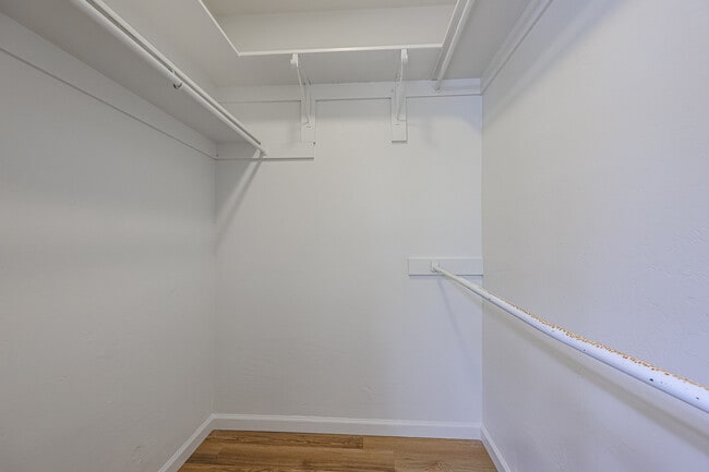 Building Photo - 6519 S Elm St