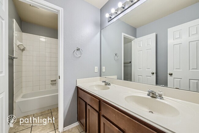 Building Photo - 9233 Monument Court