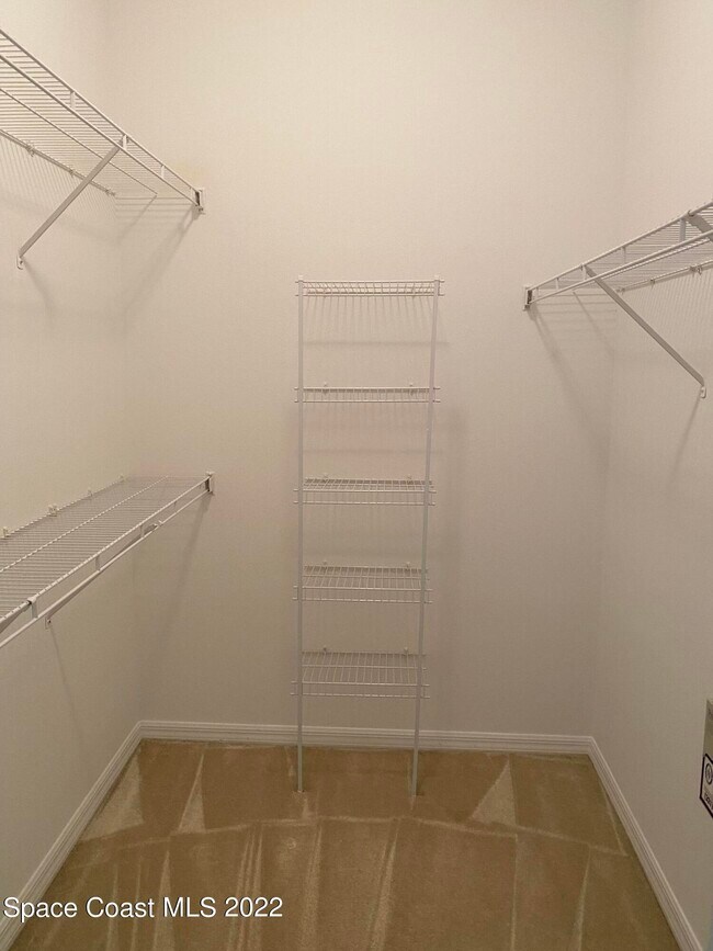 Building Photo - 1737 Fairlight St NW