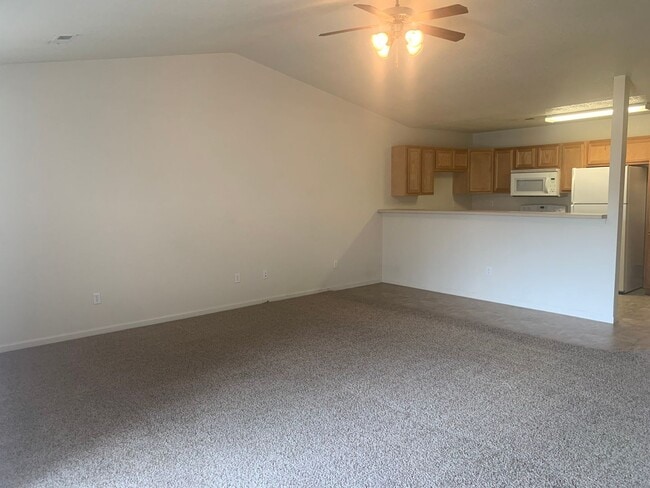 Building Photo - 6714-MF2-E2