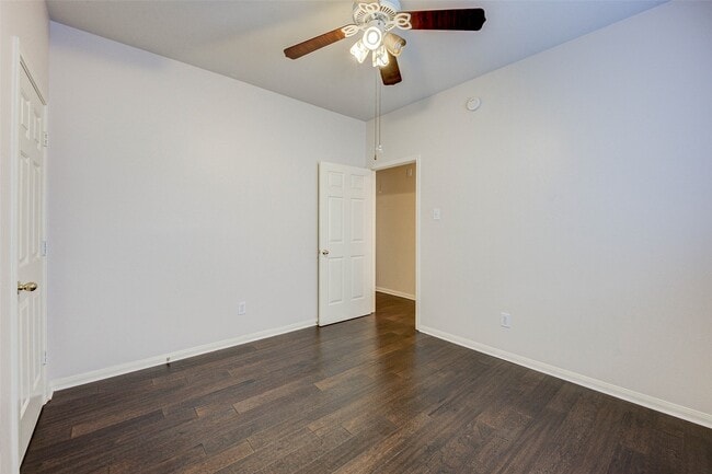 Building Photo - 6543 Horsepen Bayou Dr