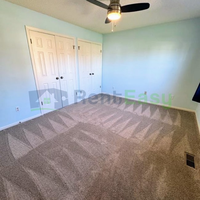 Building Photo - 1001 Fox Rdg Ct