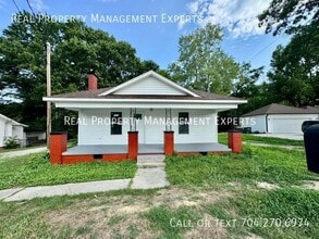 Building Photo - 1855 Lane St-
