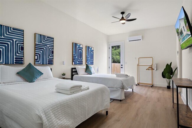 Building Photo - 2211 White Dove Pass