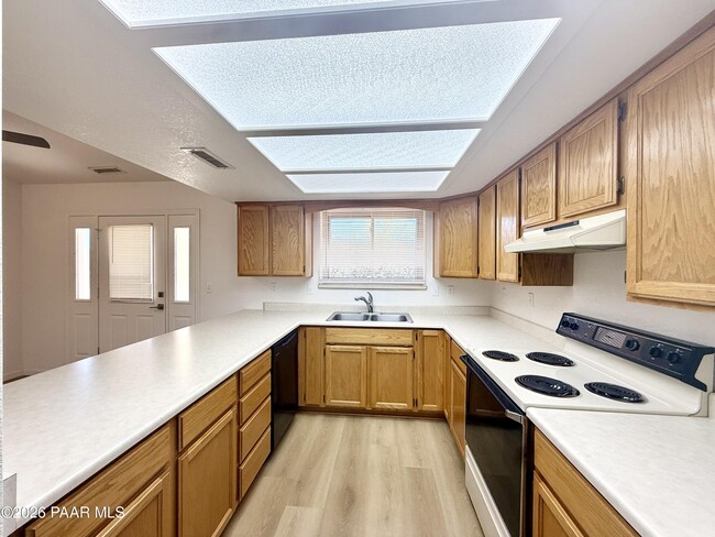 Building Photo - 4150 N Kachina Way