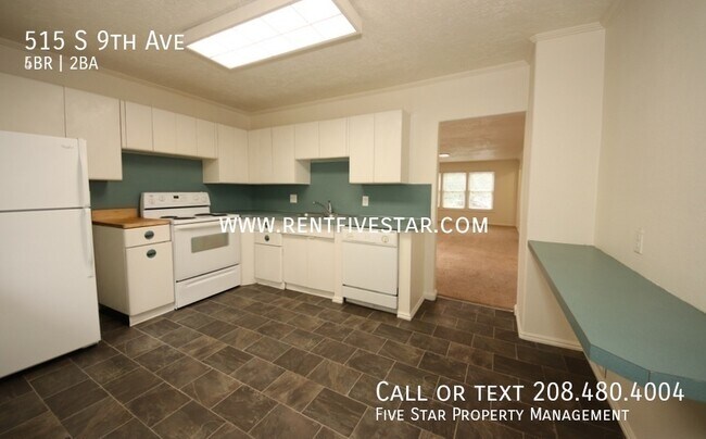 Building Photo - 515 S 9th Ave