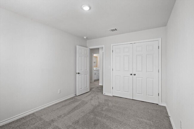 Building Photo - 4712 Plum Peach Bend