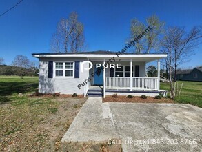 Building Photo - Available now!! Single-family detached in ...