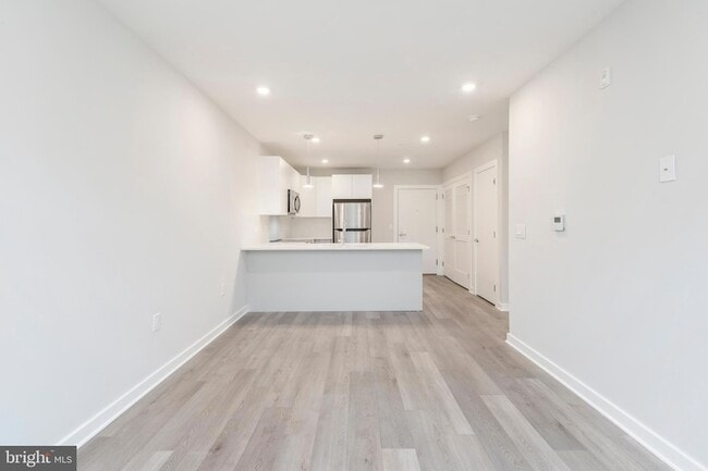 Building Photo - 3449 Scotts Ln