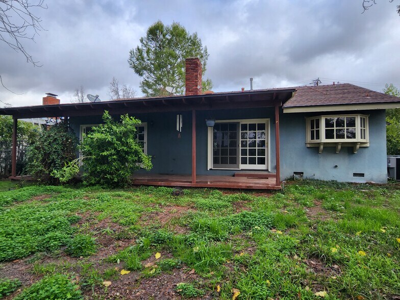 Building Photo - 4131 Aralia Rd