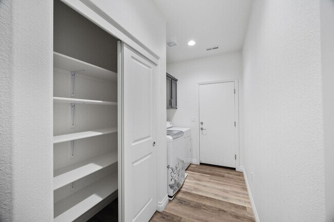 Building Photo - New 3 bedroom/2 bath/3 car garage for Rent