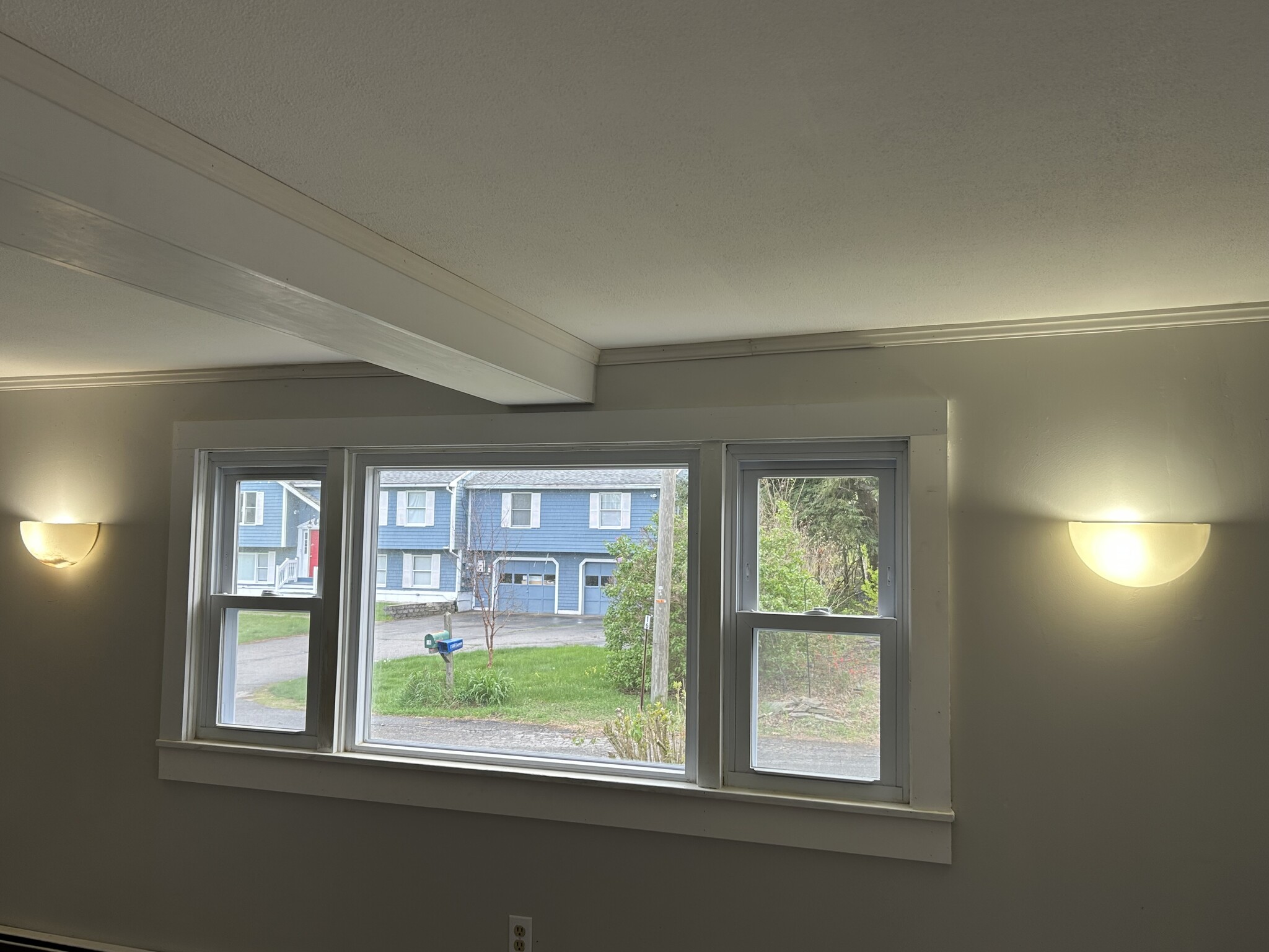 Building Photo - 11 Cote Cir