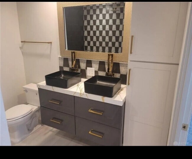 Building Photo - 2230 S Patterson Blvd