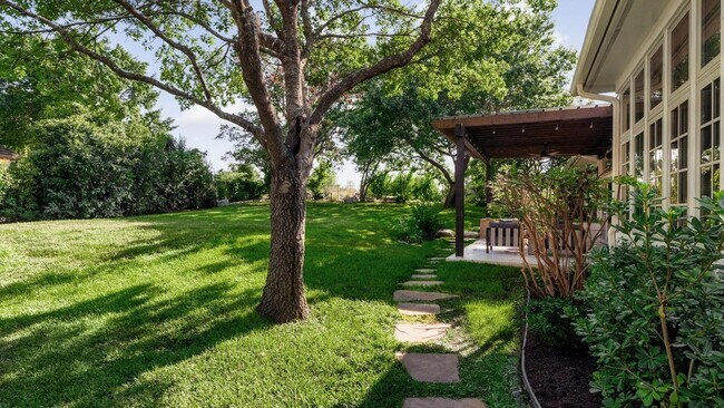 Building Photo - 2036 Wimberly Ln