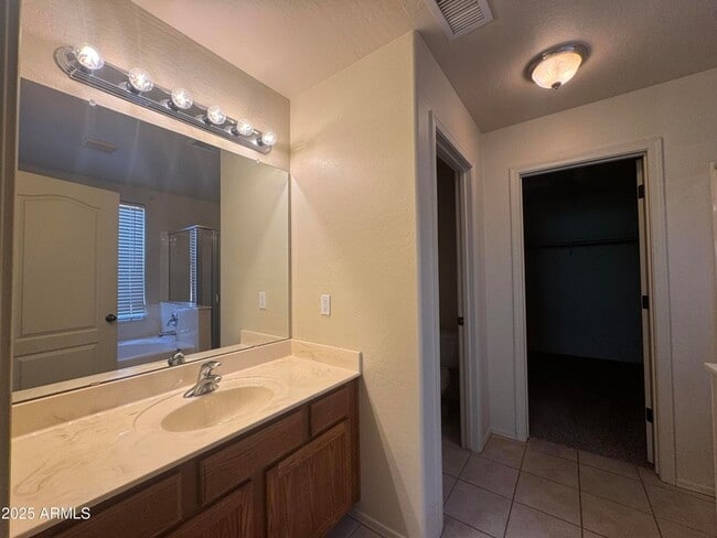 Building Photo - 25184 W Cranston Ln