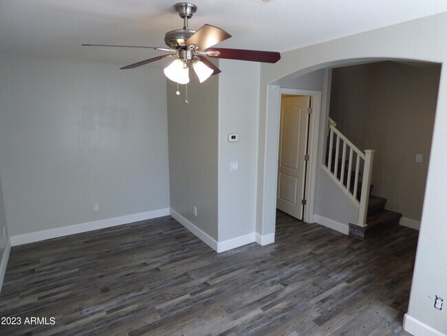 Building Photo - 1927 N 78th Dr