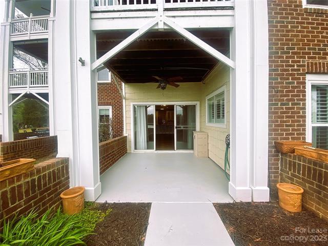 Building Photo - 920 Jetton St