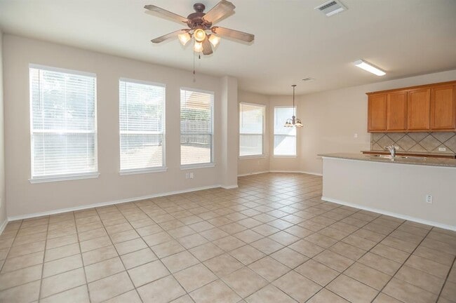 Building Photo - 1612 Melissa Oaks Ln
