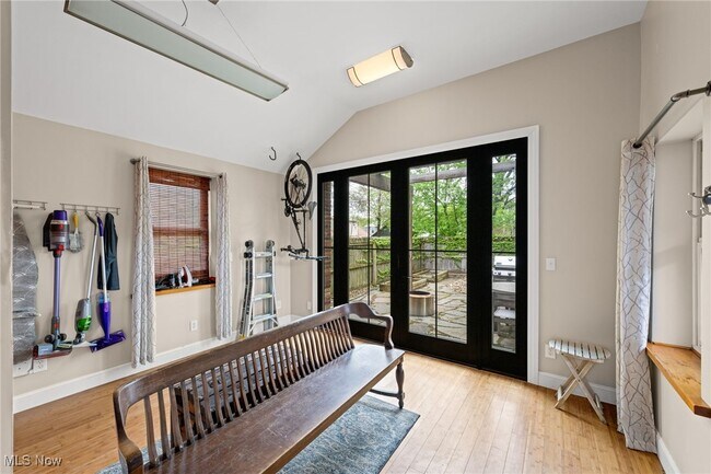 Building Photo - 1453 W 52nd St