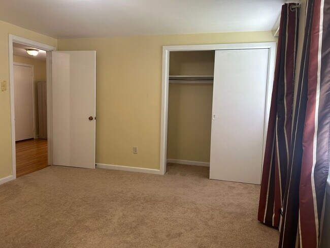 Building Photo - 1300 Chapel Dr