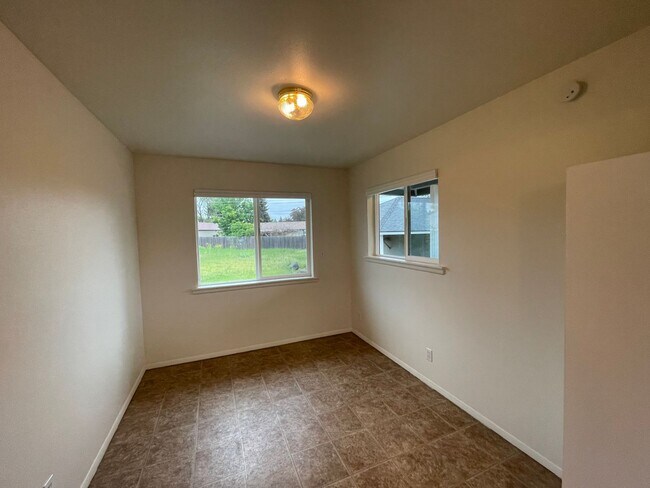 Building Photo - Great Updated Rancher