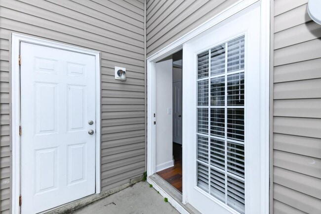 Building Photo - 4006 Tarrant Trace Cir