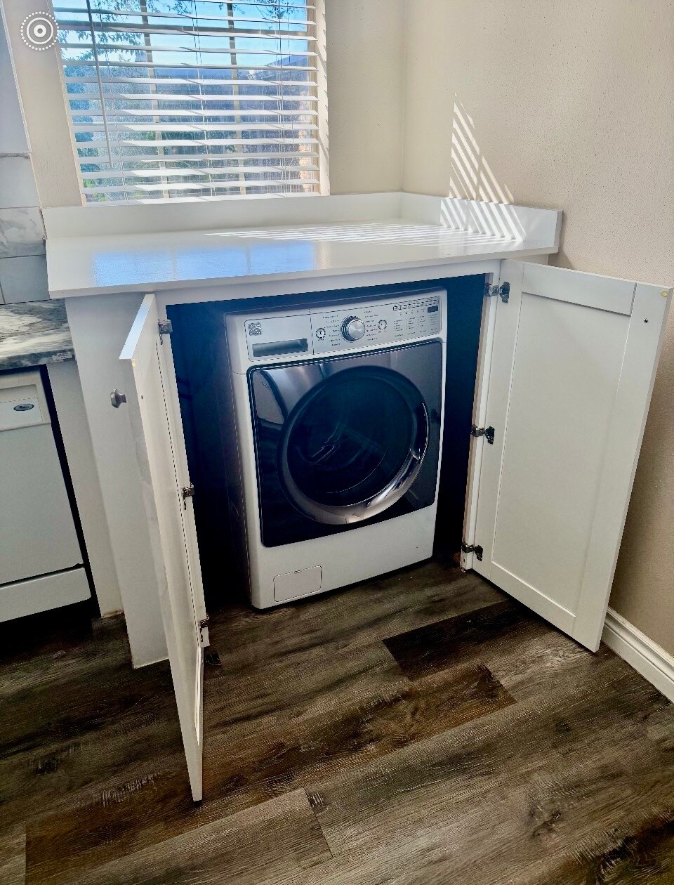 Building Photo - 2101 Fountain View Dr