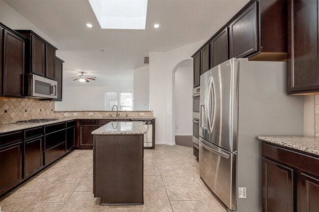 Building Photo - 11618 Lantana Reach Dr