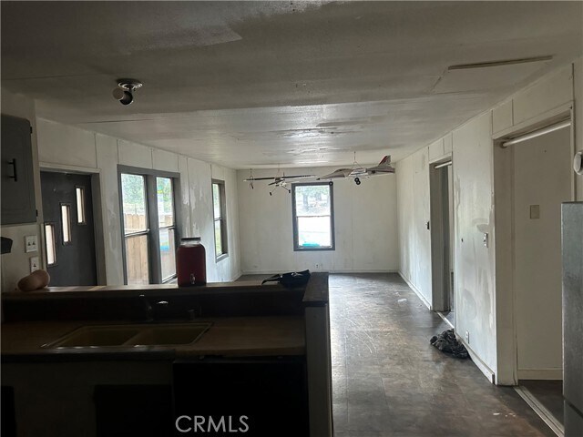 Building Photo - 14435 Skyway