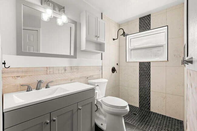 Building Photo - Home For Rent in Fortuna Park WITH A POOL!