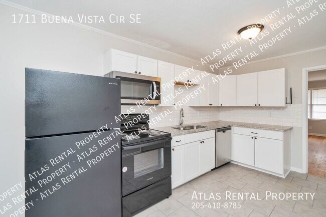 Building Photo - 1711 Buena Vista Cir SE Decatur, AL 35601