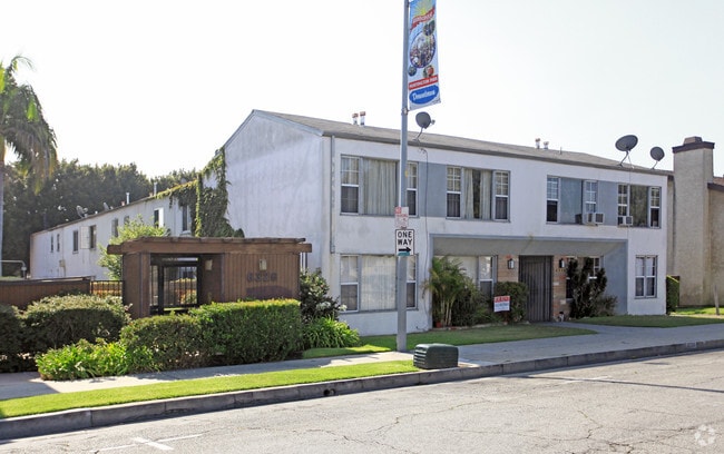 Primary Photo - 6336 Rita Ave