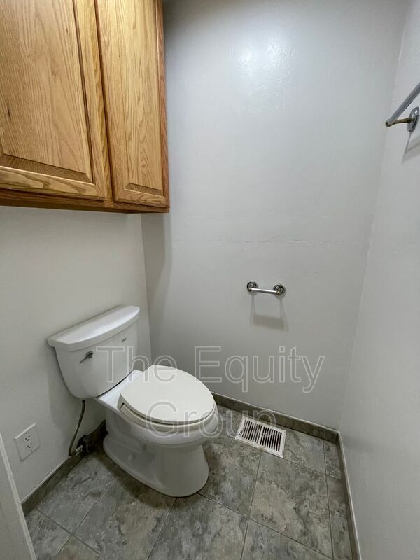 Building Photo - 14725 Hanford Armona Rd