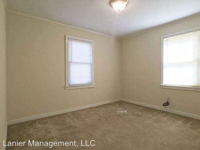 Building Photo - 3 br, 1 bath House - 249 Birchfield Dr