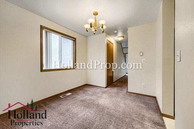 Building Photo - 15459 SW Donna Ct