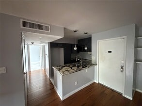 Building Photo - 10110 Forum W Dr