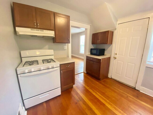 Building Photo - 1617 7th St NW