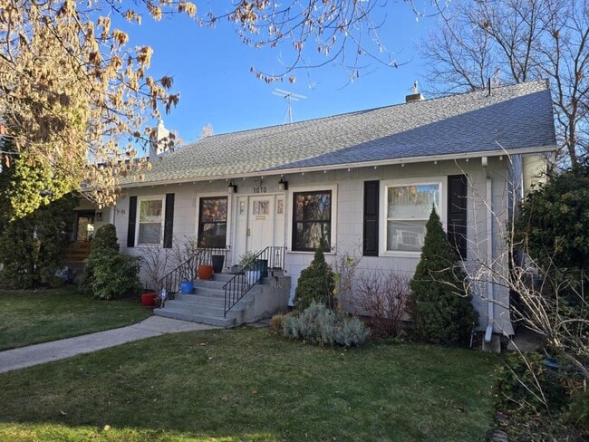 Building Photo - 1010 N 7th St