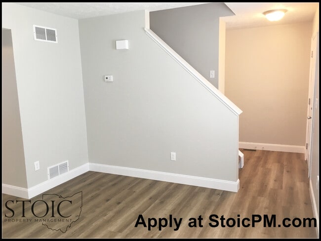 Building Photo - 2810 Raphael Dr