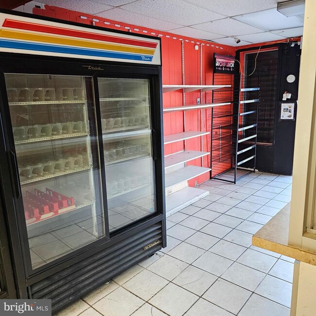 Building Photo - 5307 York Rd