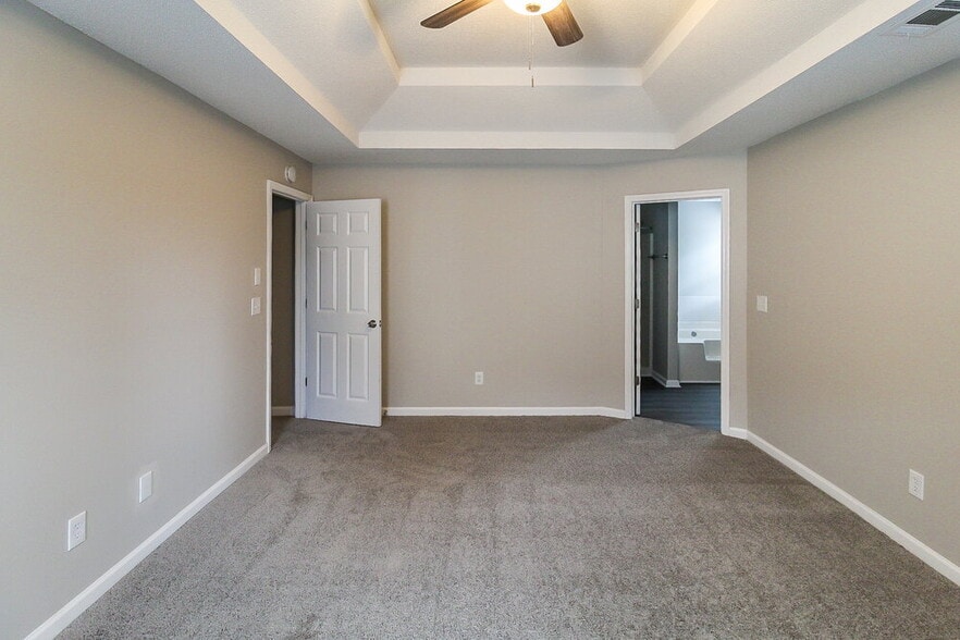 Building Photo - 95 Kirkland Ct