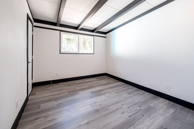 Building Photo - 5131 Barstow St