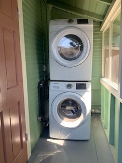 laundry - 1079 Coronado Ave