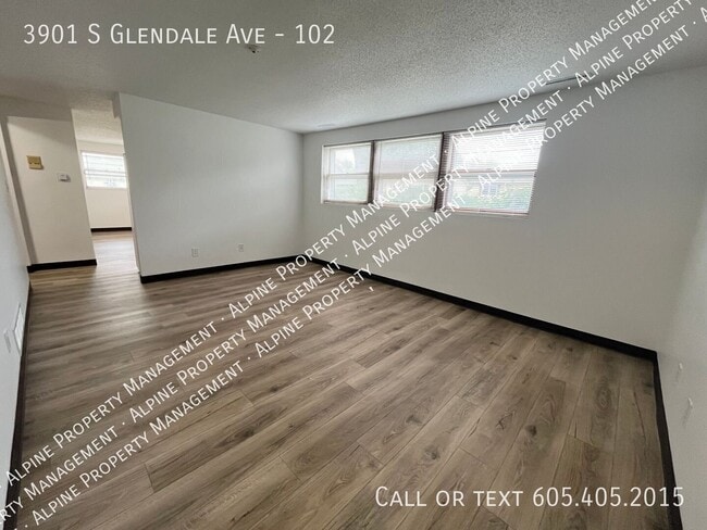 Building Photo - 3901 S Glendale Ave